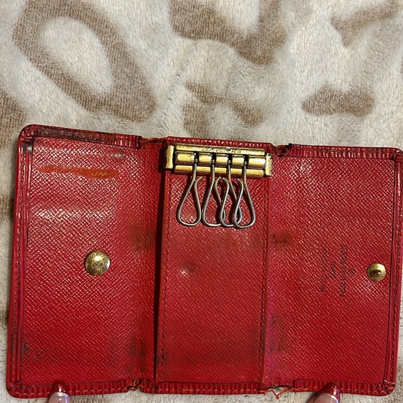 Authentic Louis Vuitton Red Epi Leather Key Holder - Picture 6 of 12